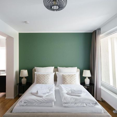 Staytona - Parkpl. - Balkon - Wlan - Netflix - Wfh 陶努斯施泰因 外观 照片